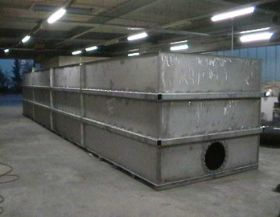 VA- Behälter mit 25 cbm Inhalt